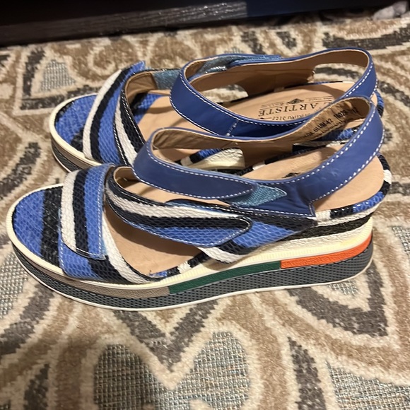 spring step size 42 wedges - Picture 2 of 3